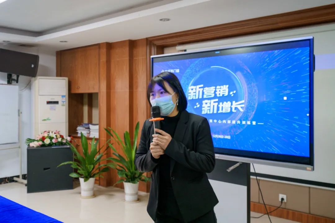 帝奥斯门窗培训会