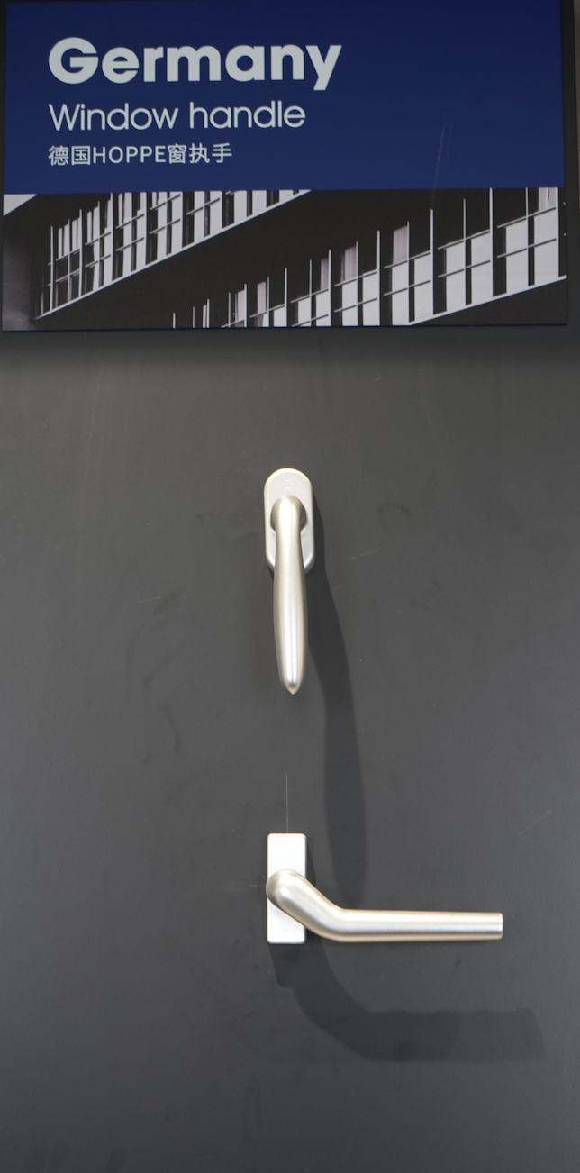 ad06d817-bd71-4f7a-9e74-fe300401d19f.png
