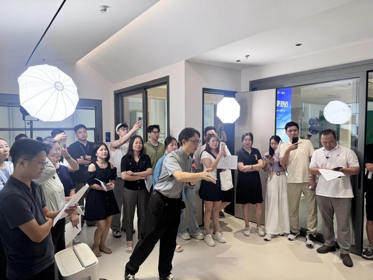 1761269066814000.jpg 6472d5f9-f76e-449e-a46c-8b1f5d834ade.jpg