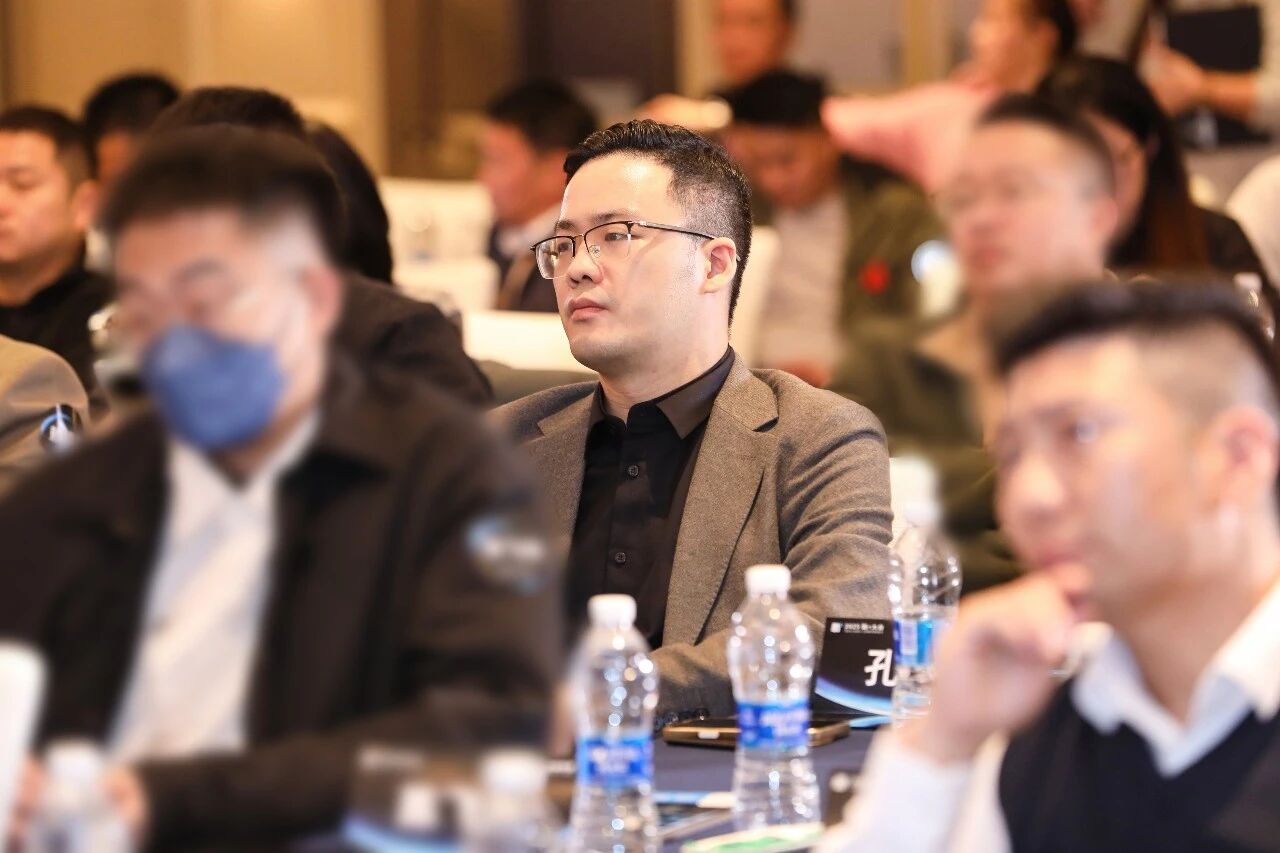 1765418462985124.jpg 59f63742-10ab-435f-b9e1-125f4f853d9f.jpg